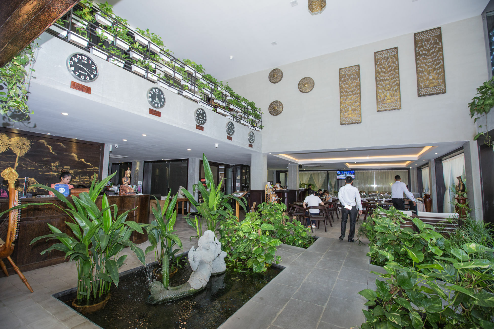 The Palm Boutique Hotel & Residence Phnom Penh Exterior photo
